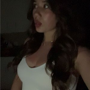 Meet your Posher, Daniella